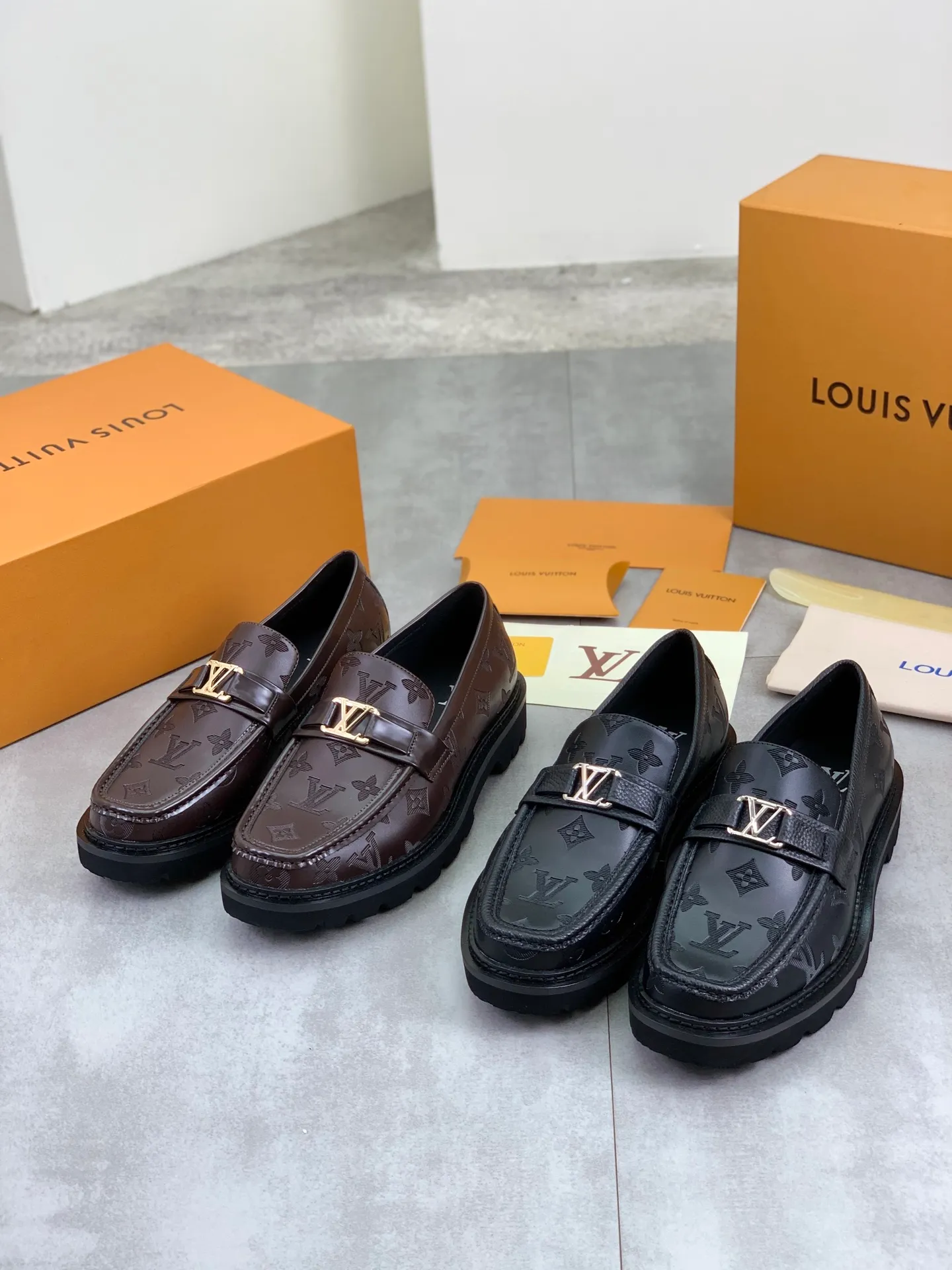 Factory price P820 💎💎💎LOUIS VUITTON [Louis Vuitton] - LV men's business casual leather shoes, luxurious and noble 👞All imported original cowhide, just to create a more comfortable wearing experience, upper: original high-end calfskin ➕Imported soft cowhide lining, original lightweight foam outsole ✔️ Color: 6️⃣colors available Size: 39-44 (38.45 46 can be customized (non-returnable)